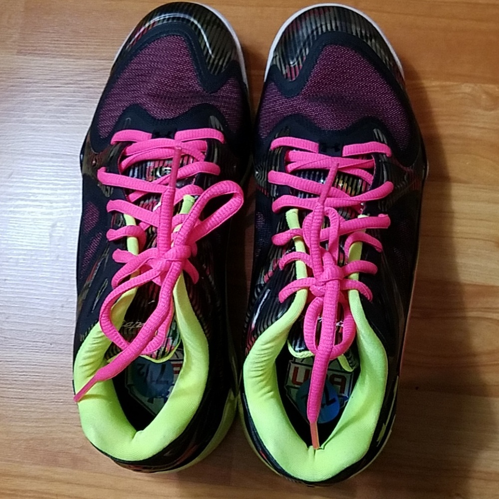 Under armor  sneakers. I have 2 pairs.